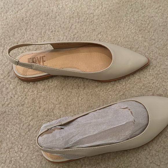 Frye Kenzie Slingback Flats (Ivory color) - Picture 7 of 7